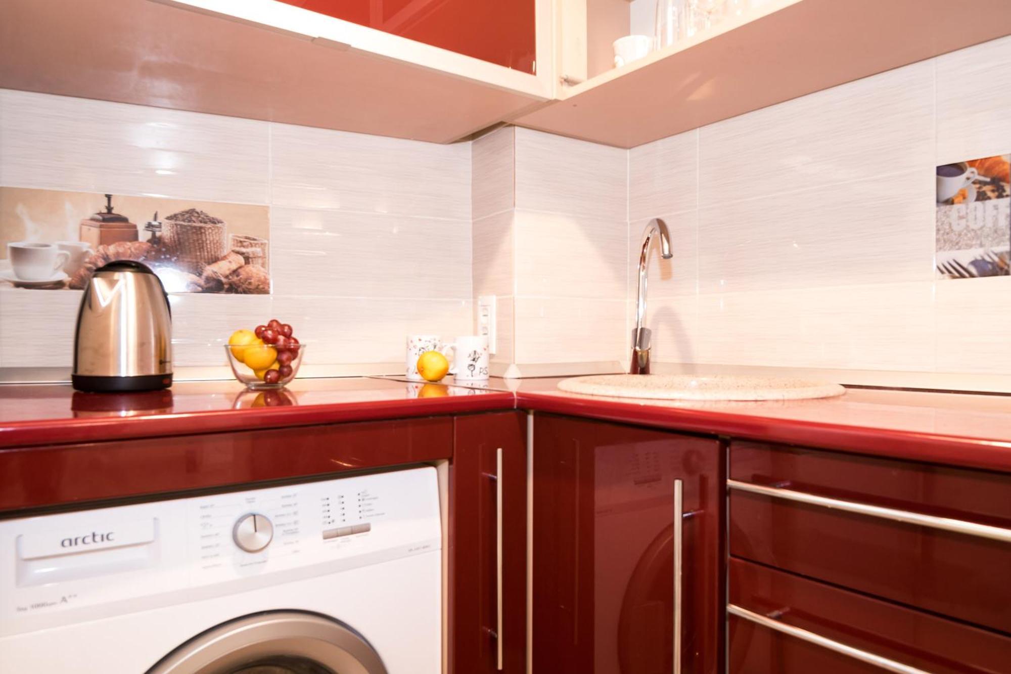 Center By Alia Apartament